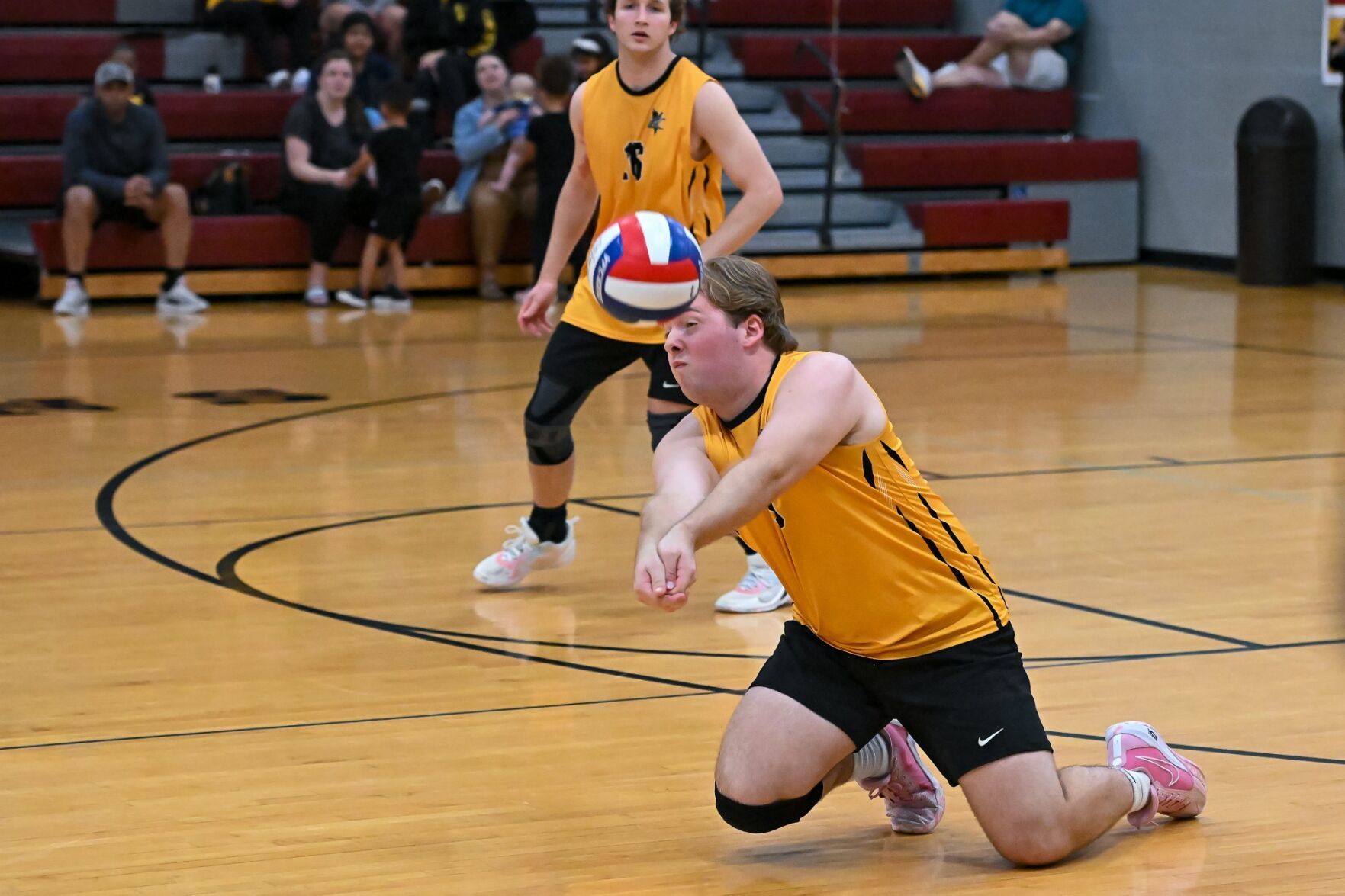 05/02/24 - Boys Volleyball Vianney at De Smet